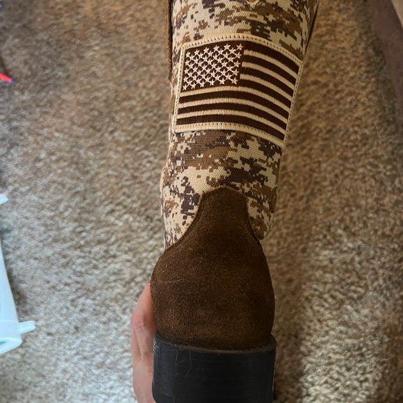 ARIAT MEN'S CAMO PATRIOT WESTERN BOOTS - Picture 3 of 3